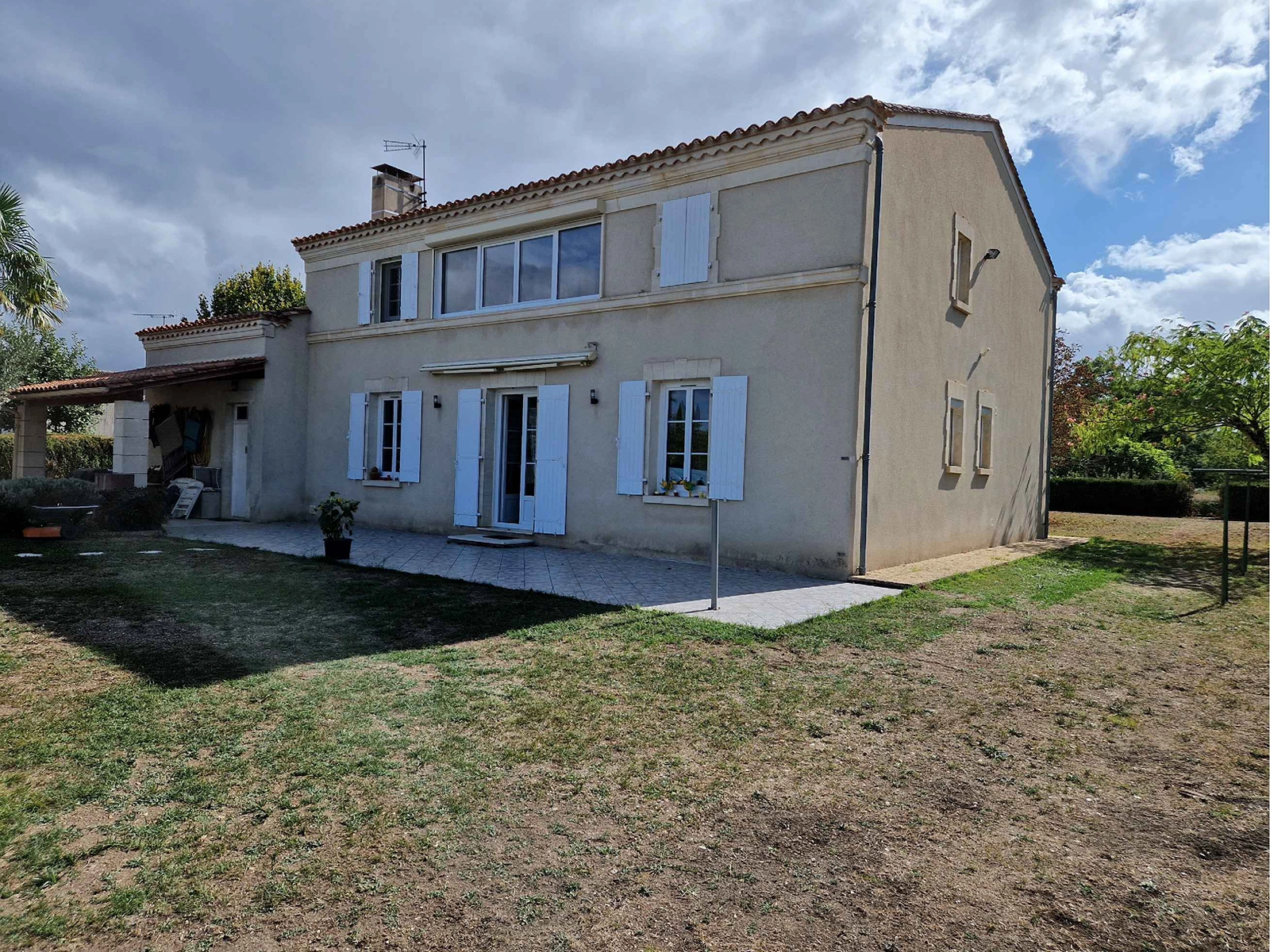 Allaire Architecte avant projet d'extension par véranda d'une maison à Bassac en Charente